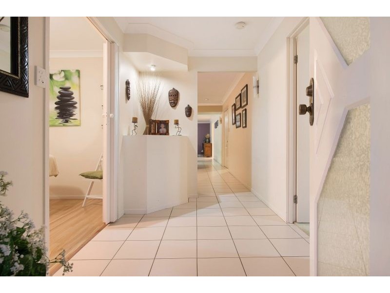 5 Petermann Drive, North Lakes QLD 4509