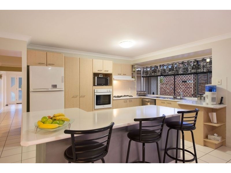 5 Petermann Drive, North Lakes QLD 4509
