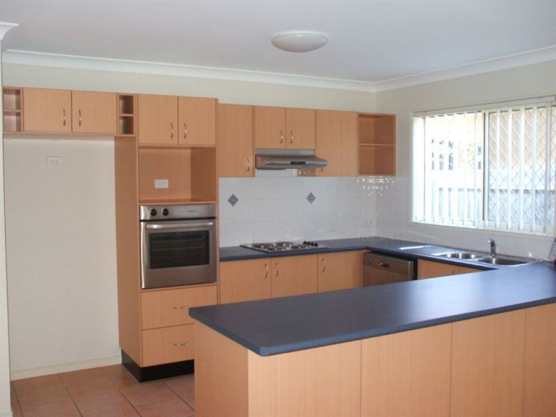 15 Wyperfield Court, North Lakes QLD 4509