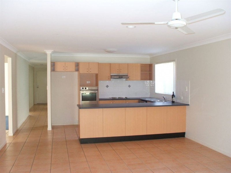 15 Wyperfield Court, North Lakes QLD 4509