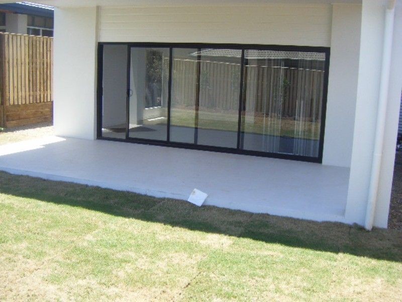 33 Astley Parade, North Lakes QLD 4509