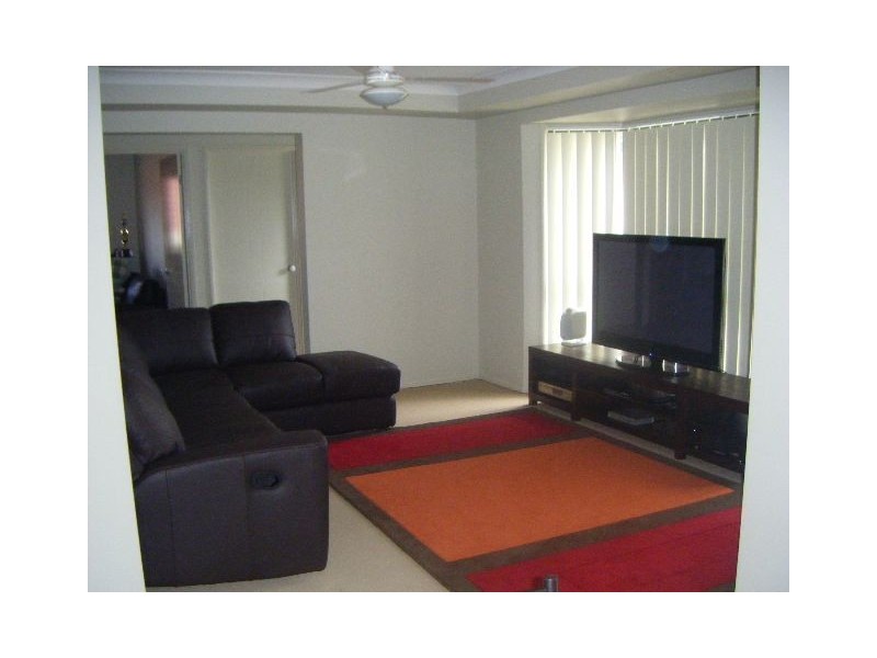 8 Michael David Drive, Warner QLD 4500