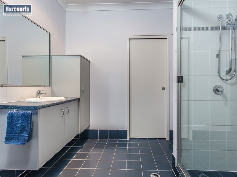 8 Possum Parade, North Lakes QLD 4509