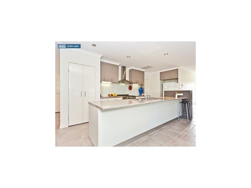24 Forrestal Circuit, North Lakes QLD 4509
