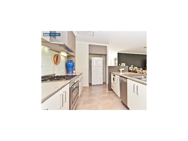 24 Forrestal Circuit, North Lakes QLD 4509