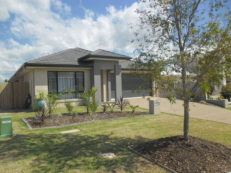 121 Cowen Terrace, North Lakes QLD 4509