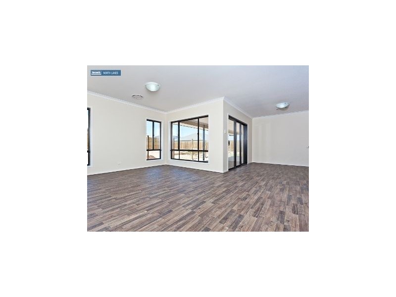 121 Cowen Terrace, North Lakes QLD 4509