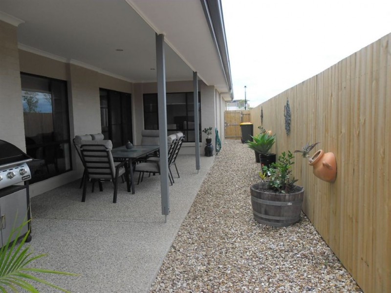 121 Cowen Terrace, North Lakes QLD 4509