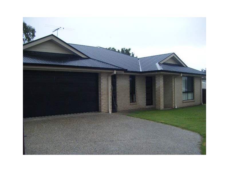 10 Wakeham Street, Kallangur QLD 4503