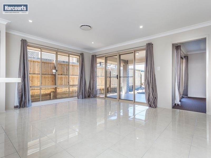 19 Nullarbor Circuit, North Lakes QLD 4509