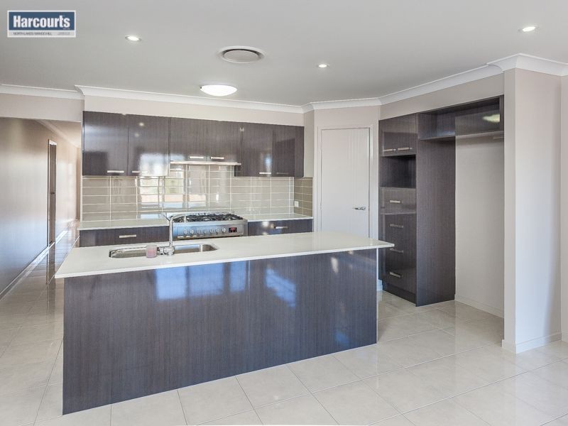 19 Nullarbor Circuit, North Lakes QLD 4509