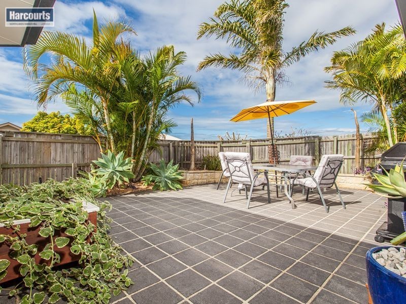 15 Dotterel Crescent, North Lakes QLD 4509
