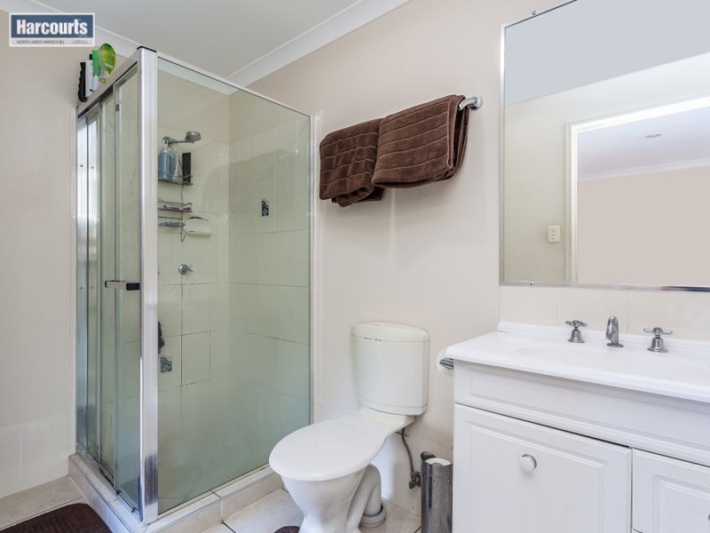 15 Dotterel Crescent, North Lakes QLD 4509