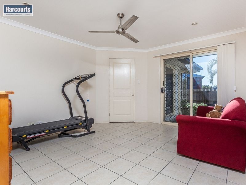 15 Dotterel Crescent, North Lakes QLD 4509