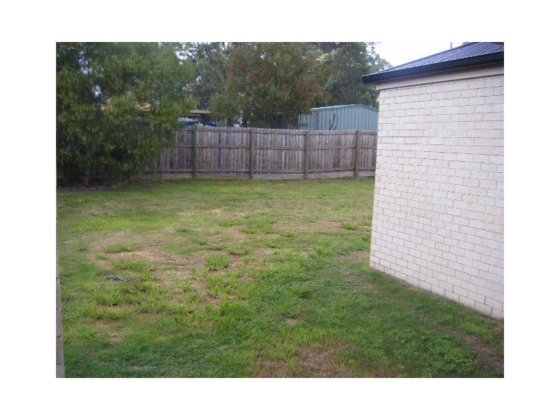 10 Wakeham Street, Kallangur QLD 4503