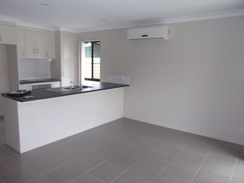 84 Mackintosh Drive, North Lakes QLD 4509