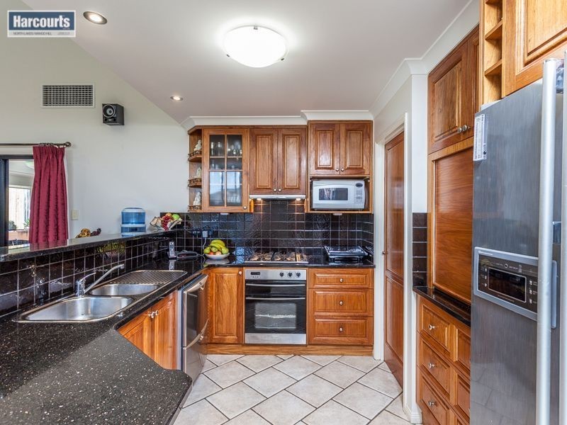 24 Chilton Crescent, North Lakes QLD 4509