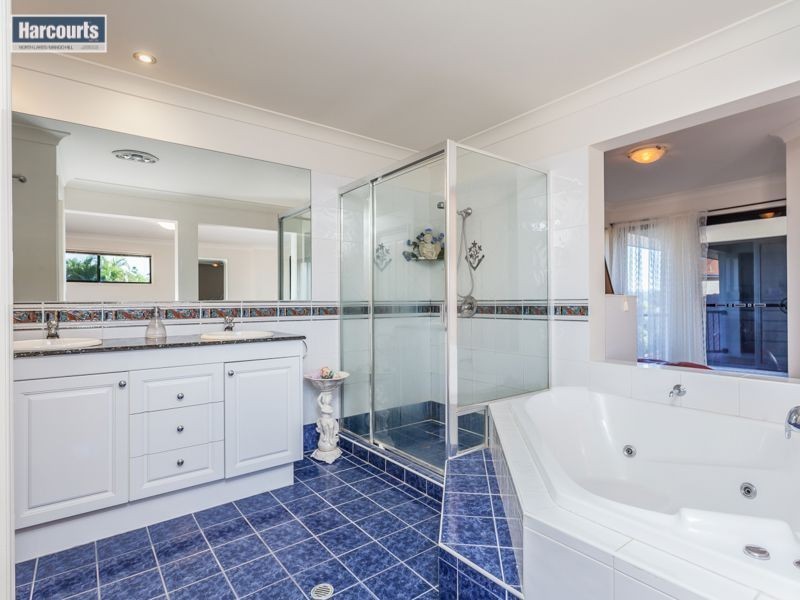 24 Chilton Crescent, North Lakes QLD 4509