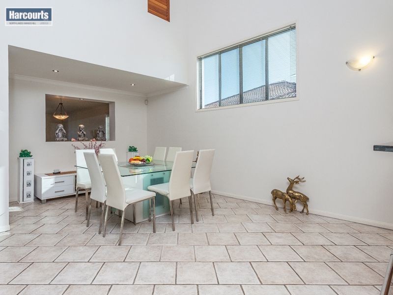 24 Chilton Crescent, North Lakes QLD 4509