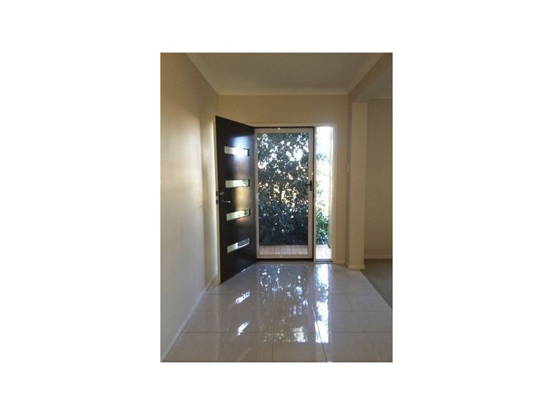 19 Rawlins Crescent, North Lakes QLD 4509