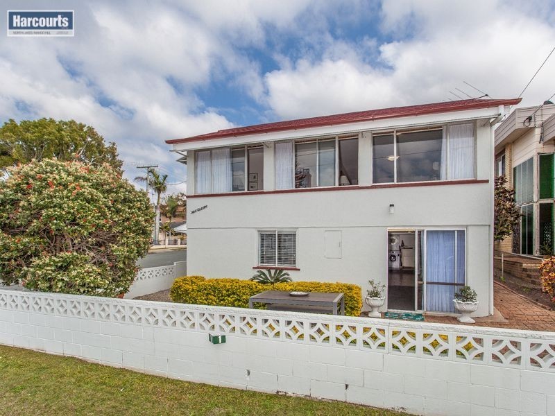 1 Whytecliffe Parade, Woody Point QLD 4019