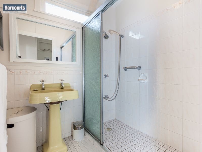 1 Whytecliffe Parade, Woody Point QLD 4019
