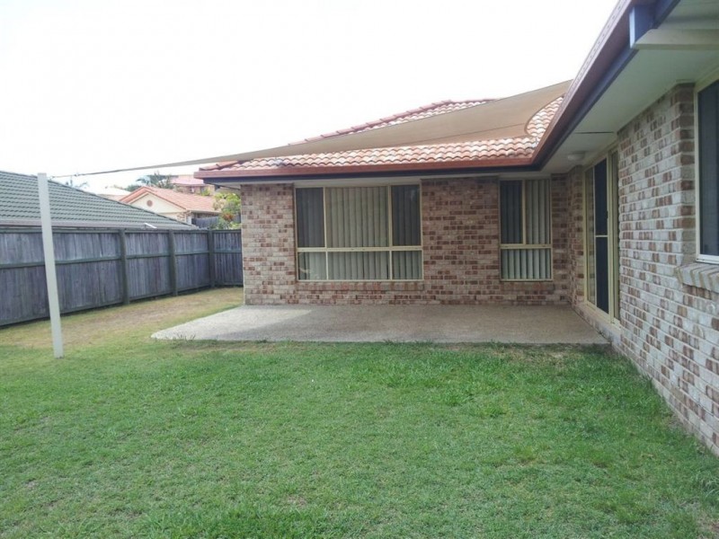 55 Hunter Circuit, Petrie QLD 4502