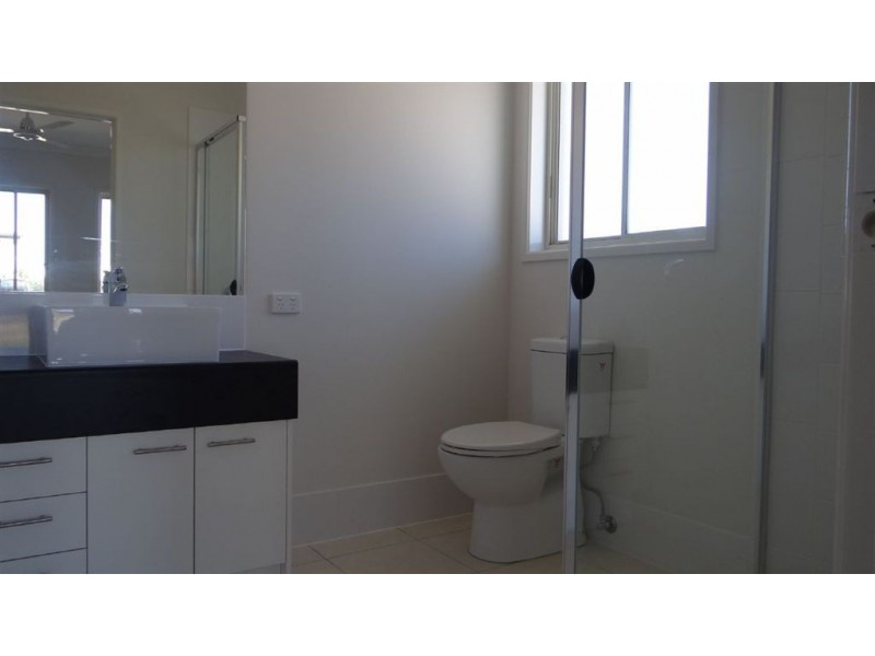 2 Shoreacres Street, North Lakes QLD 4509