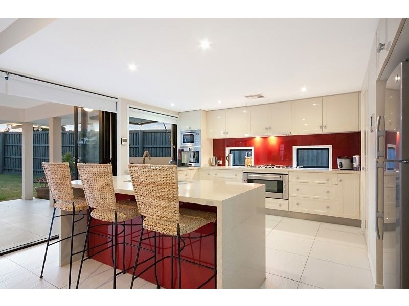 23 Azienda Place, Bridgeman Downs QLD 4035