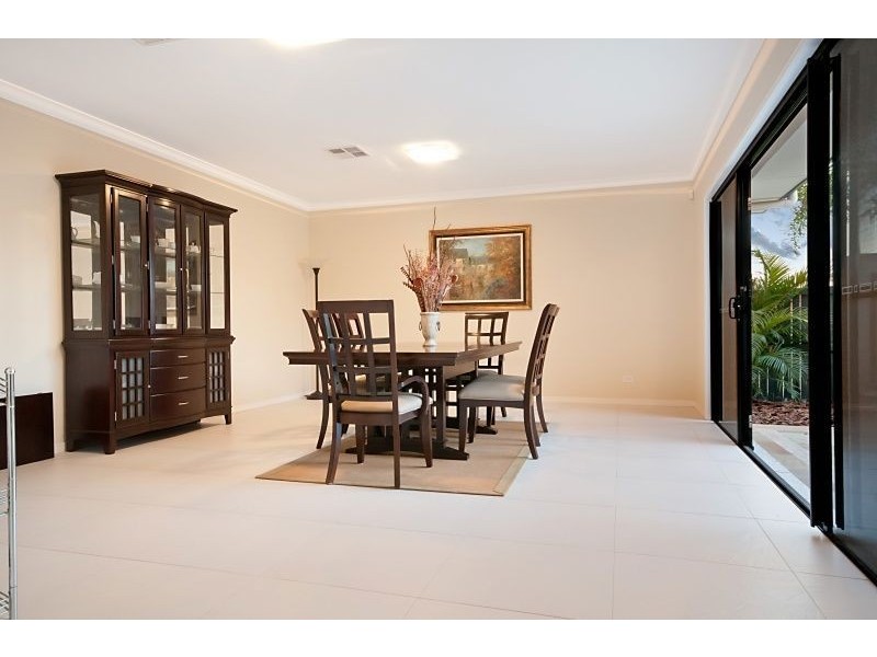 23 Azienda Place, Bridgeman Downs QLD 4035