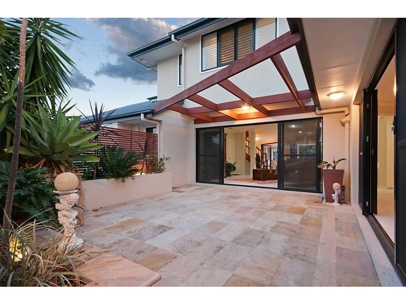 23 Azienda Place, Bridgeman Downs QLD 4035