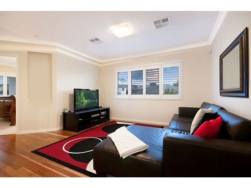 23 Azienda Place, Bridgeman Downs QLD 4035