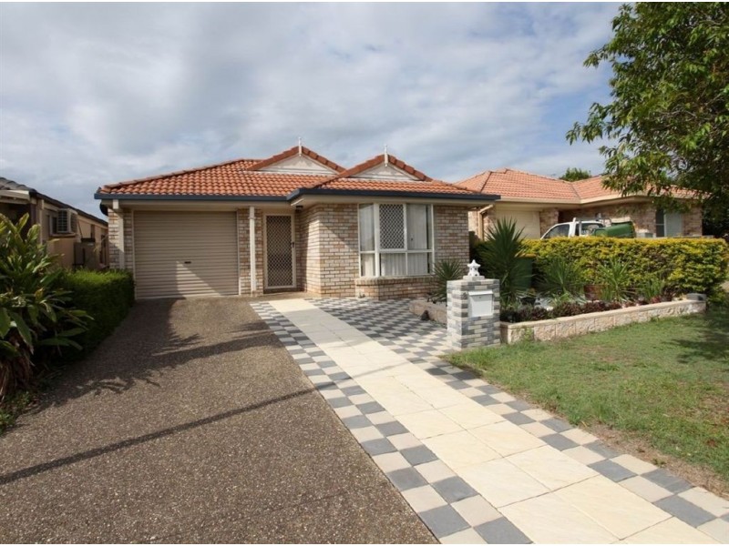 8 Page Street, North Lakes QLD 4509