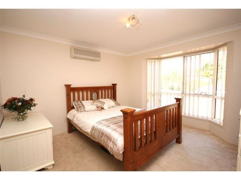 8 Page Street, North Lakes QLD 4509