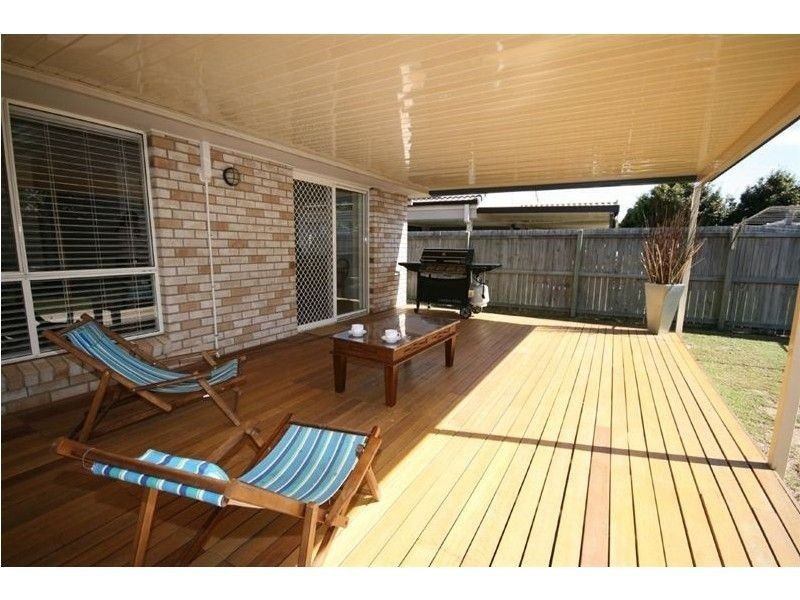 8 Page Street, North Lakes QLD 4509