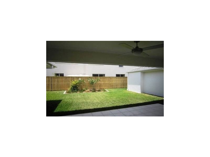 9 Holly Crescent, Griffin QLD 4503