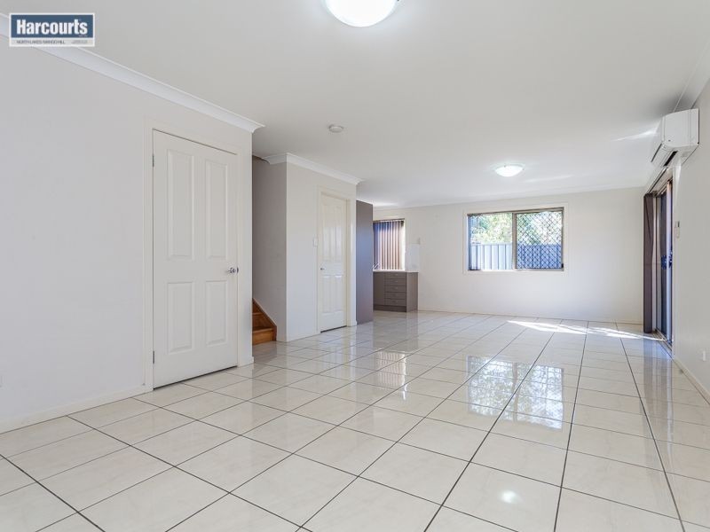 2/12 Ahern Street, Kallangur QLD 4503
