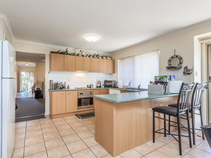 8 Standish Street, North Lakes QLD 4509