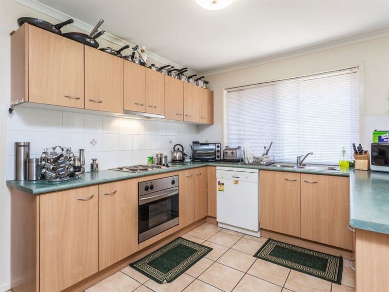 8 Standish Street, North Lakes QLD 4509