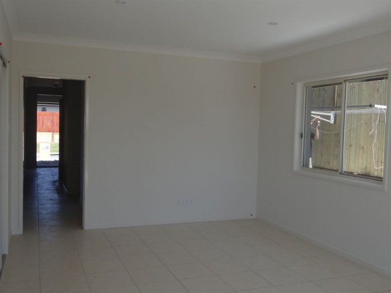 2 Shoreacres Street, North Lakes QLD 4509