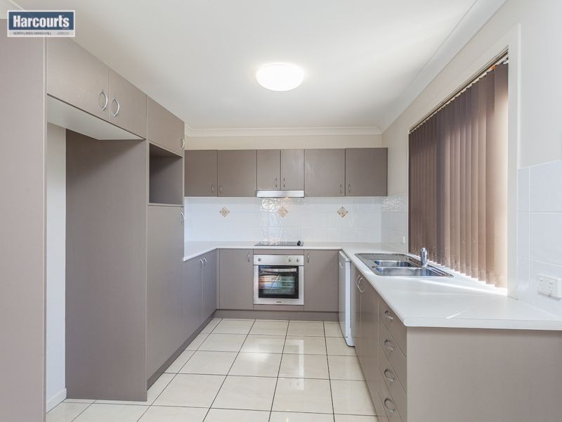 2/12 Ahern Street, Kallangur QLD 4503