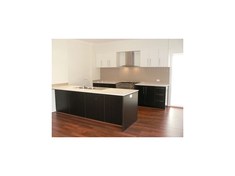 19 Dunes Crescent, North Lakes QLD 4509