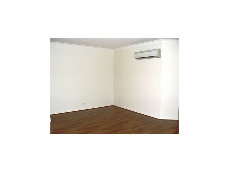 19 Dunes Crescent, North Lakes QLD 4509