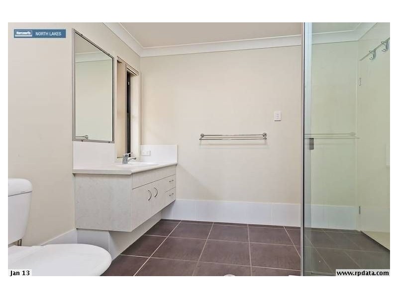 8 Chrysler parade, North Lakes QLD 4509