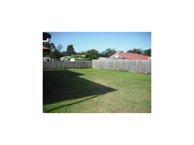 27 Lipscombe Rd, Deception Bay QLD 4508