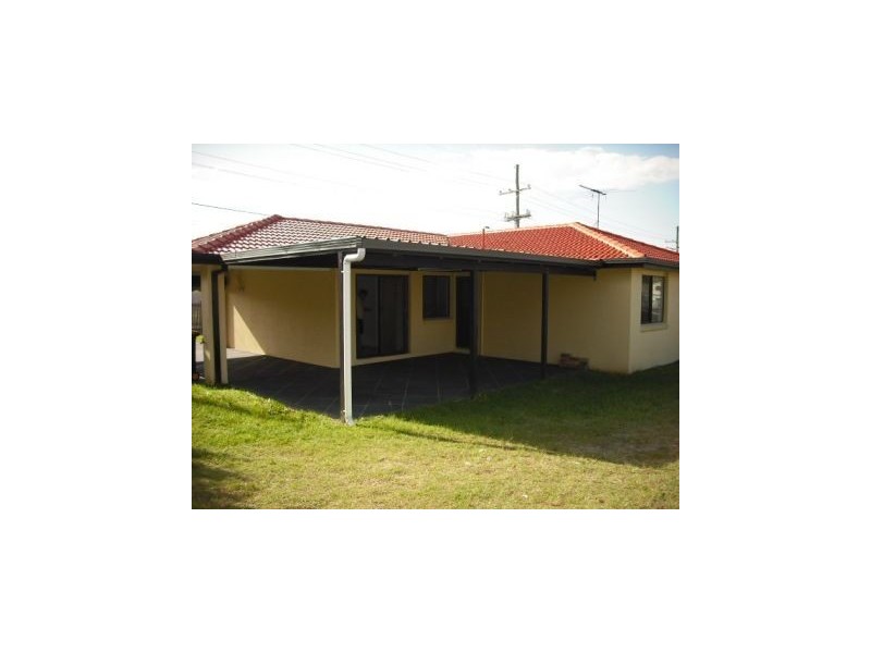 27 Lipscombe Rd, Deception Bay QLD 4508