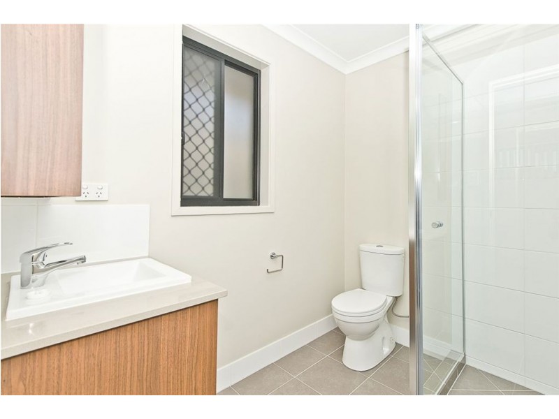 38 Cowen Terrace, North Lakes QLD 4509