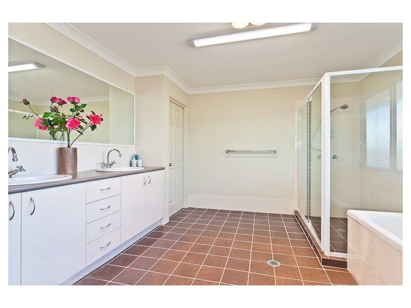 10 Cordyline Street, North Lakes QLD 4509