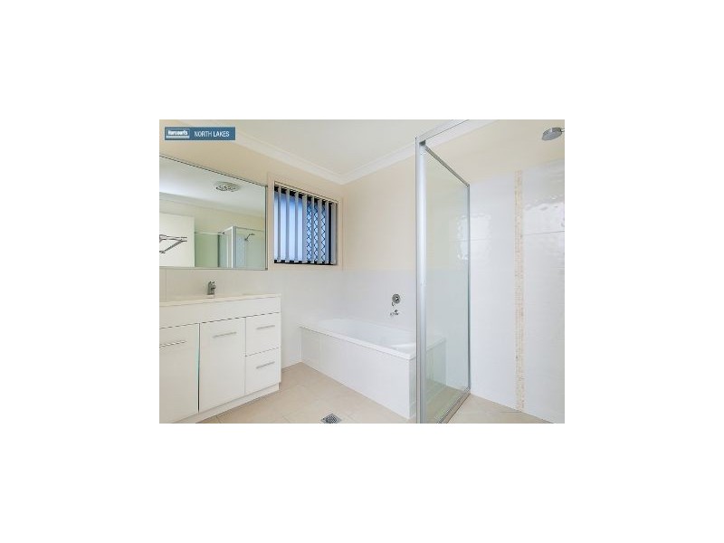 2/5 Wallis Circuit, North Lakes QLD 4509