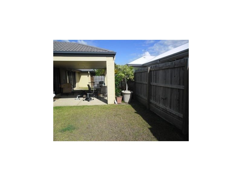 3 Sandpiper Ave, North Lakes QLD 4509